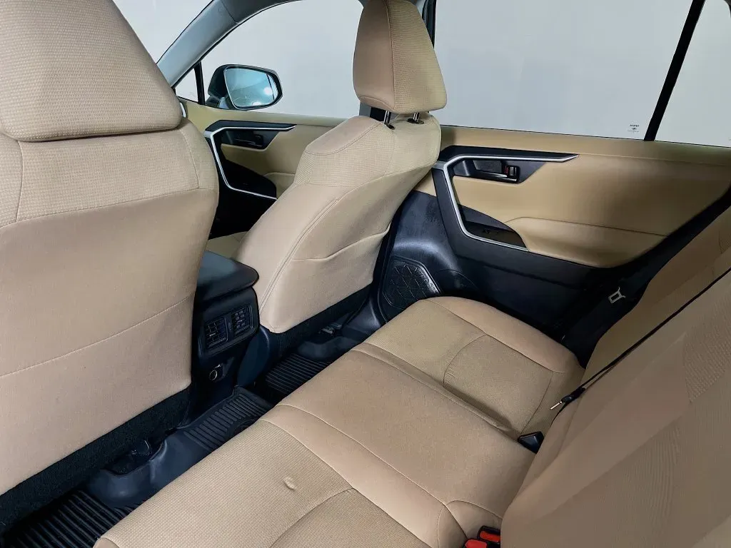 Toyota RAV4 photo 28