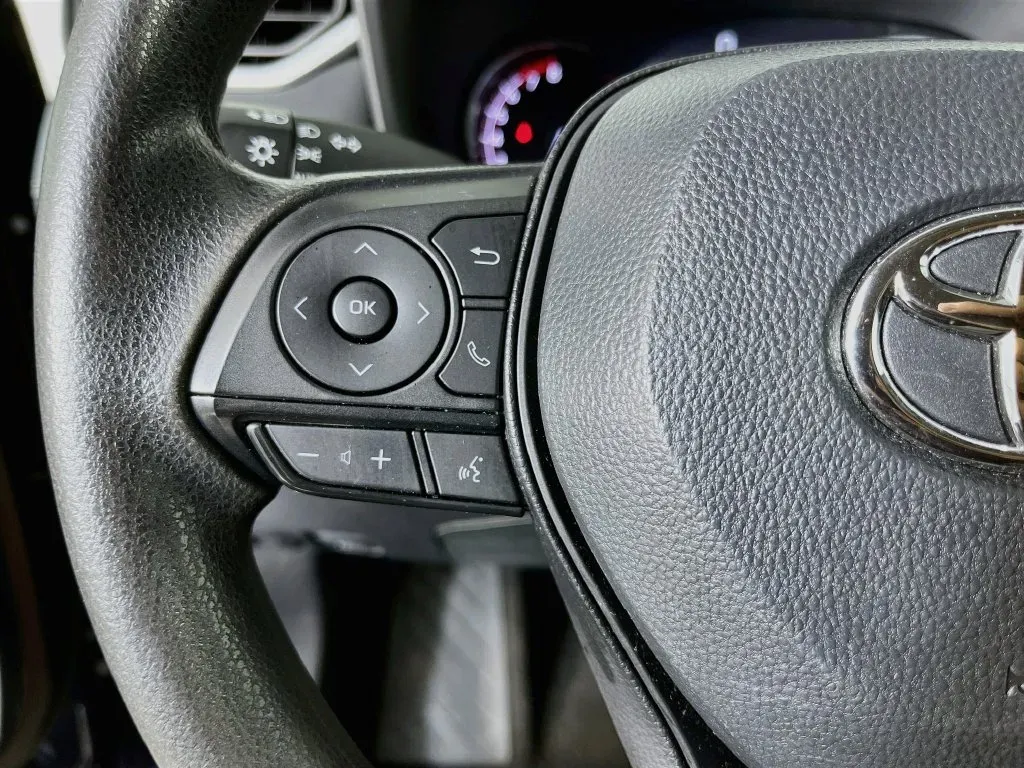 Toyota RAV4 photo 14