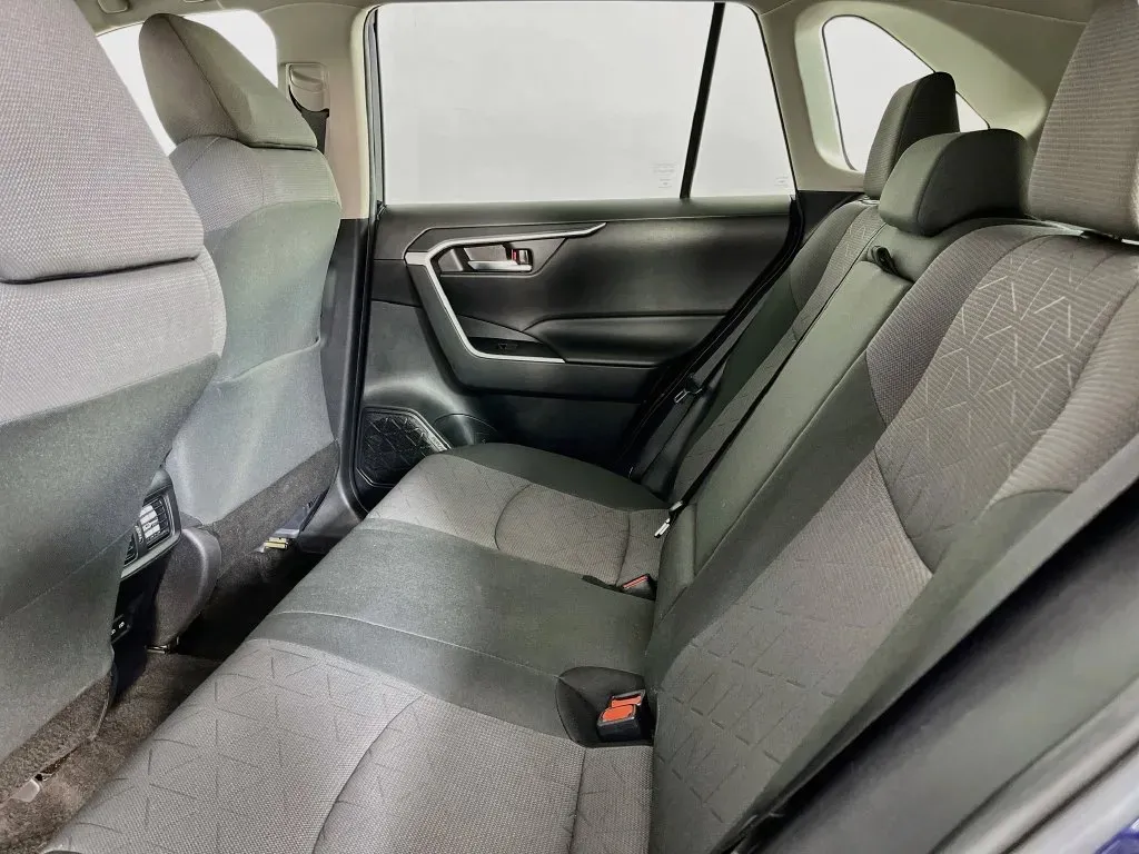 Toyota RAV4 photo 28