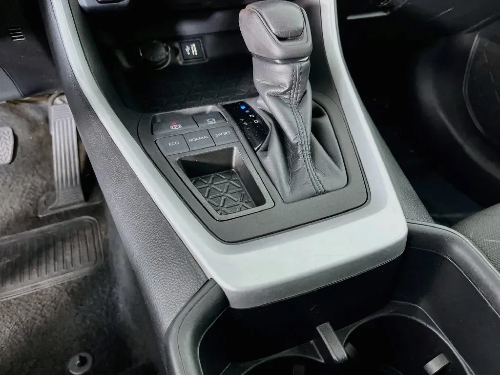 Toyota RAV4 photo 21