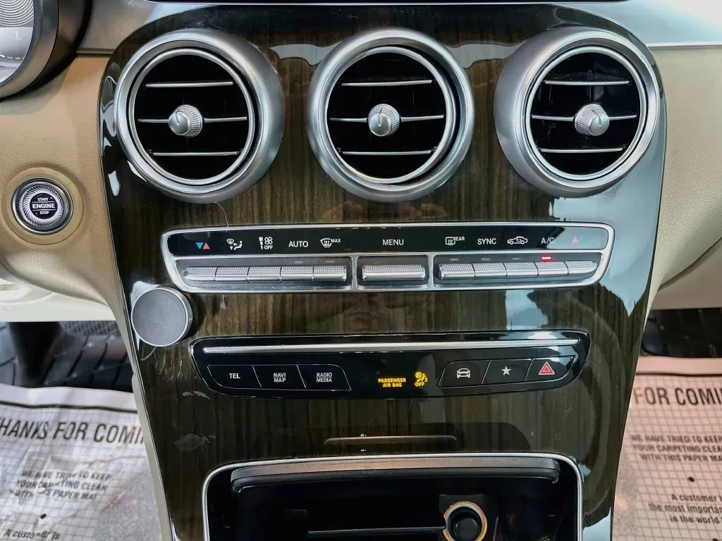 Mercedes-Benz GLC photo 21