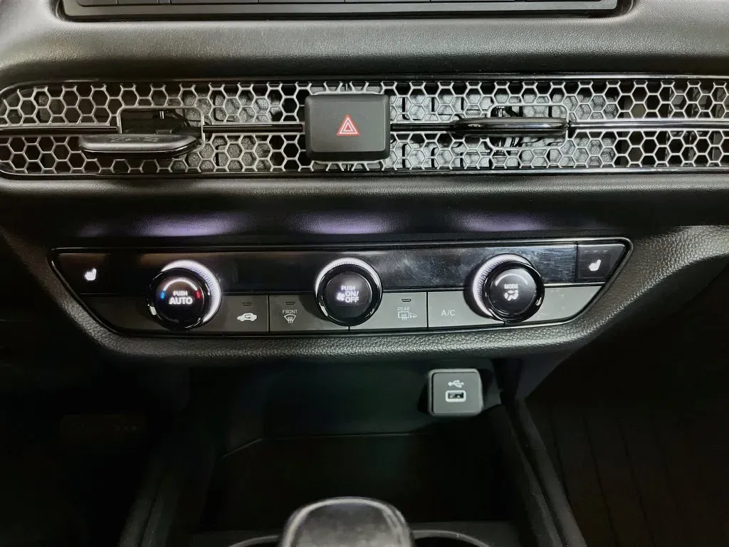Honda HR-V photo 17