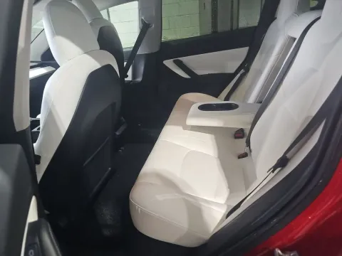 More photos of 2021 Tesla Model 3 Performance at Clement Supercenter, MO