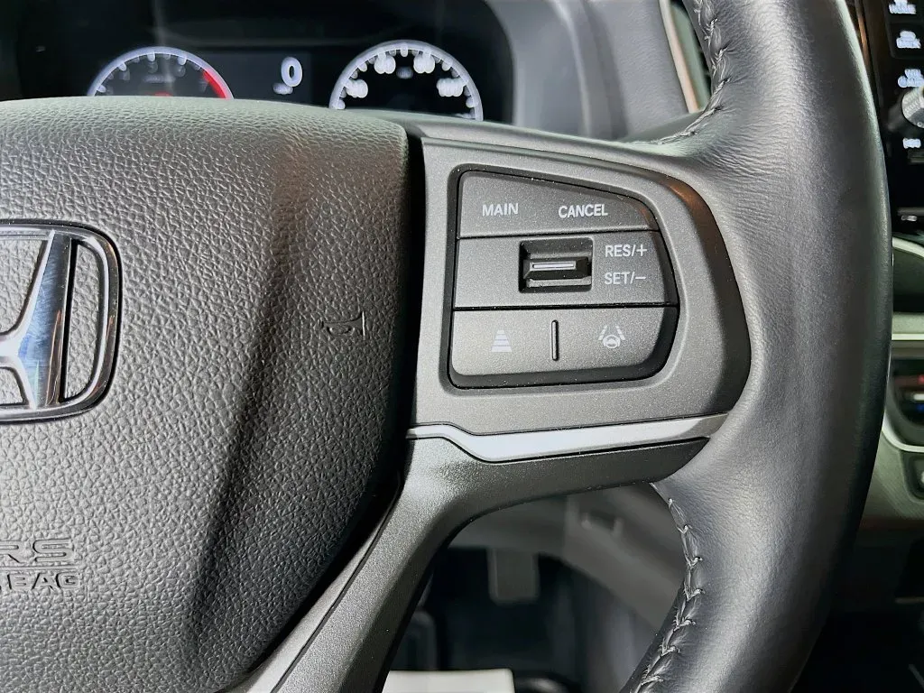 Honda Ridgeline photo 15