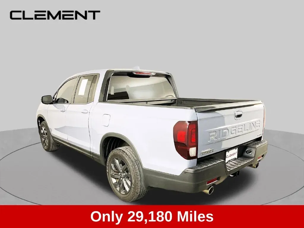 Honda Ridgeline photo 8