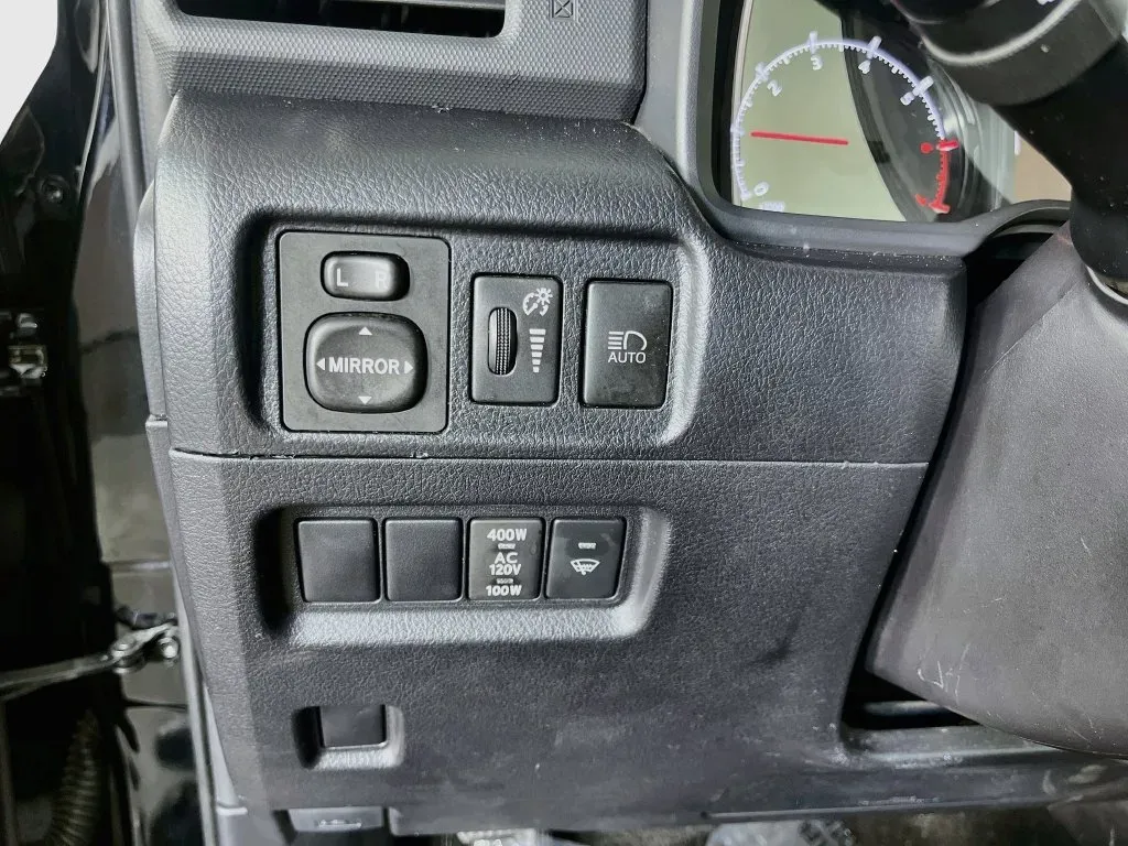 Toyota 4Runner photo 11