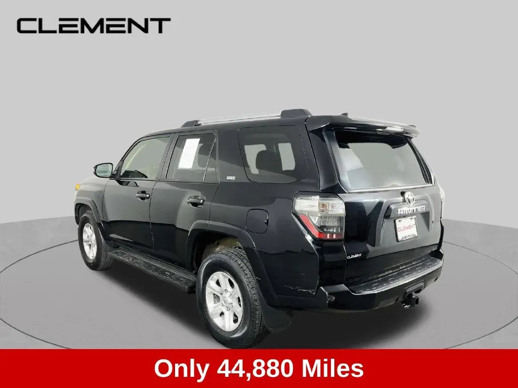 Toyota 4Runner photo 8