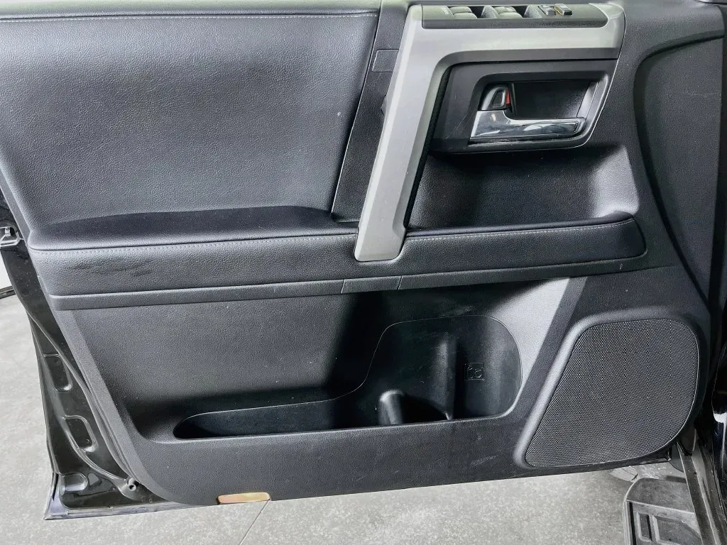 Toyota 4Runner photo 23