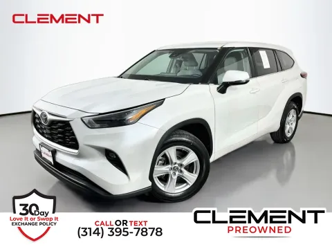 White 2022 Toyota Highlander LE for sale in St. Charles, MO
