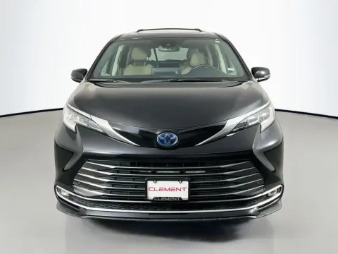 Photos of 2022 Toyota Sienna Limited for sale in St. Charles, MO at Clement Supercenter