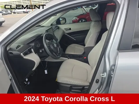 More photos of 2024 Toyota Corolla Cross L at Clement Supercenter, MO