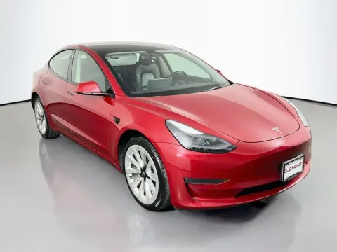 More photos of 2022 Tesla Model 3 at Clement Supercenter, MO