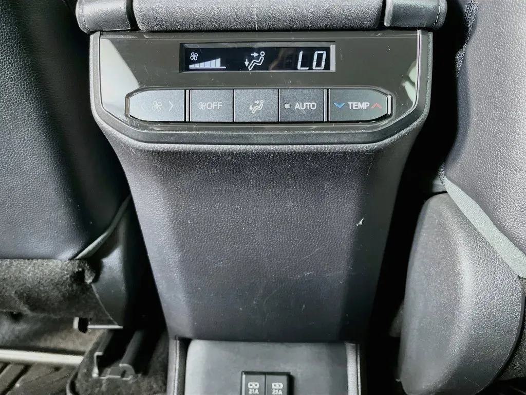 Toyota Highlander photo 32