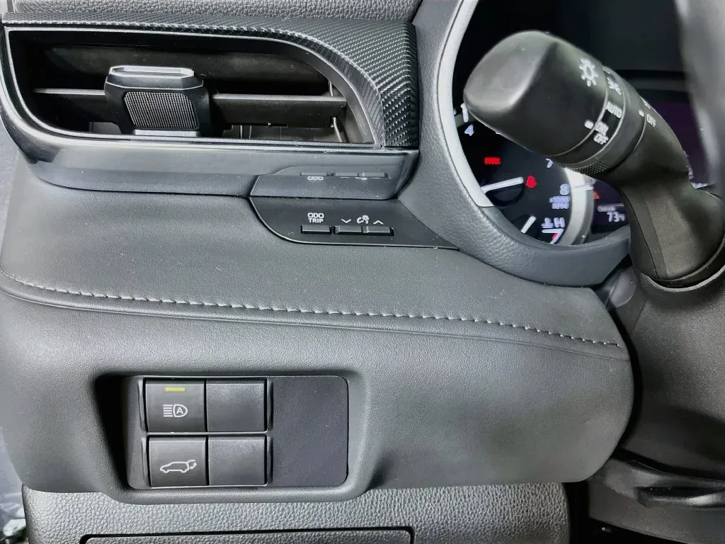 Toyota Highlander photo 11