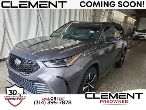 Gray 2021 Toyota Highlander XSE for sale in St. Charles, MO