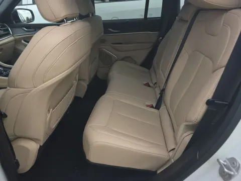 More photos of 2022 Jeep Grand Cherokee 4xe at Clement Supercenter, MO