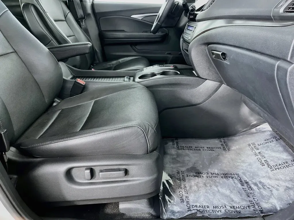 Honda Passport photo 33