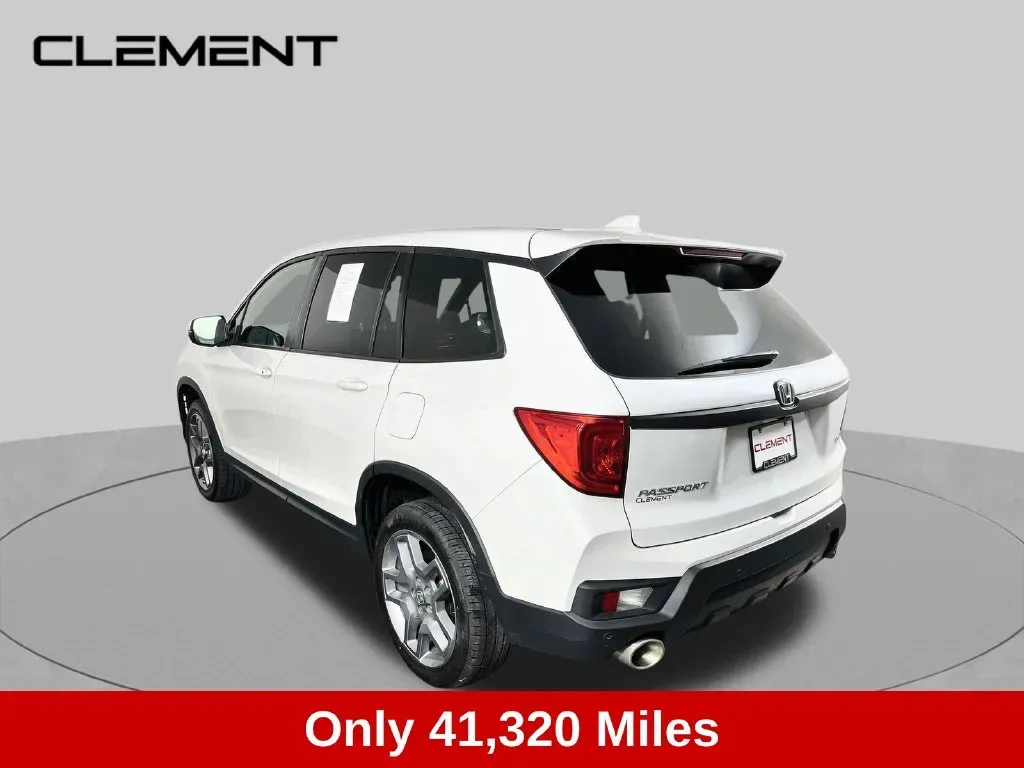 Honda Passport photo 8