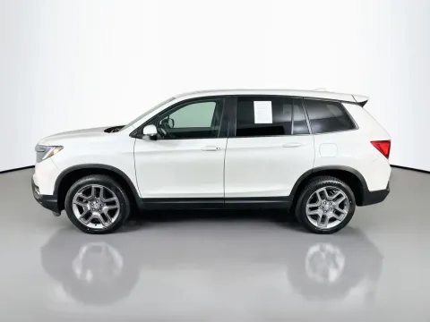 More photos of 2023 Honda Passport EX-L at Clement Supercenter, MO