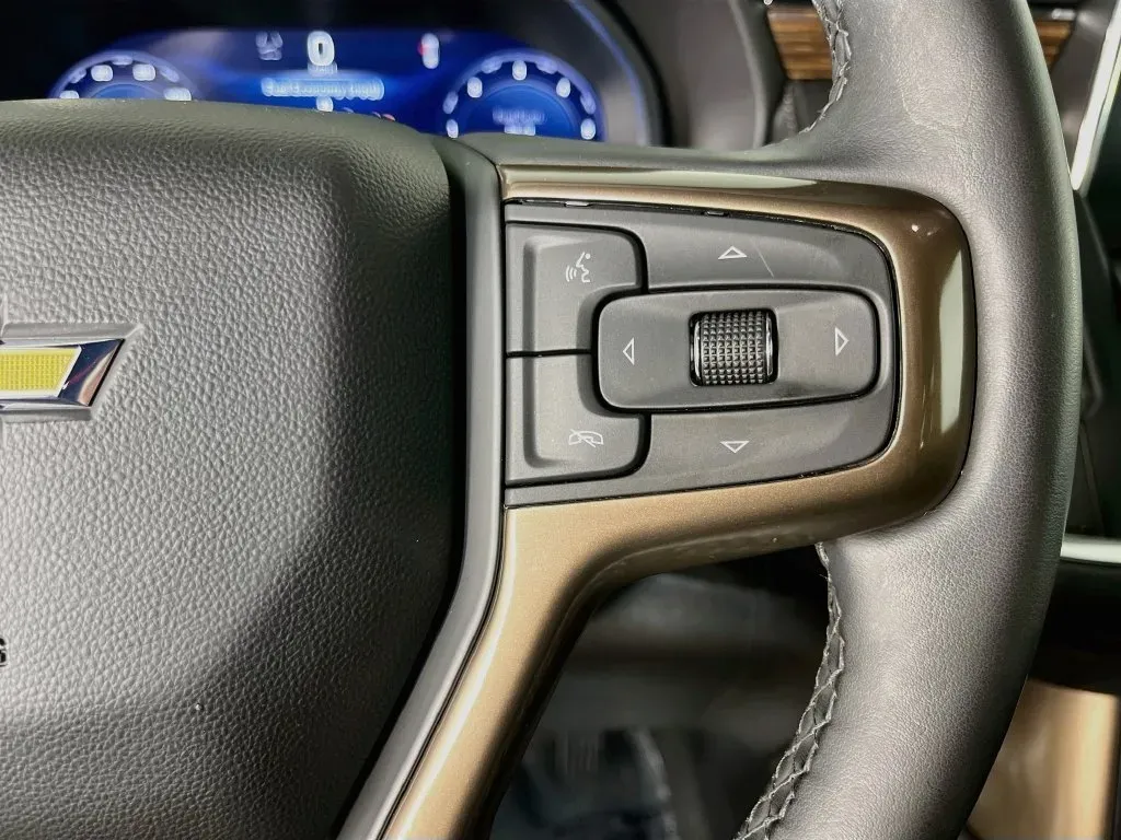 Chevrolet Tahoe photo 16