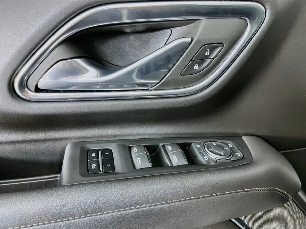 Chevrolet Tahoe photo 27