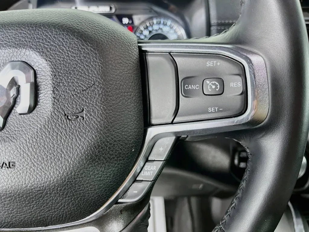 Ram 1500 photo 16