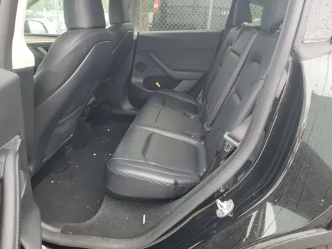 More photos of 2023 Tesla Model Y Performance at Clement Supercenter, MO