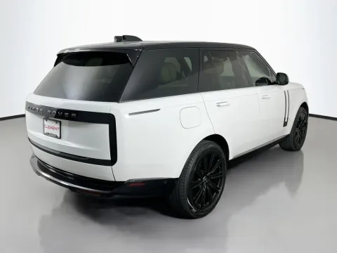 More photos of 2025 Land Rover Range Rover Plug-In Hybrid Autobiography at Clement Supercenter, MO