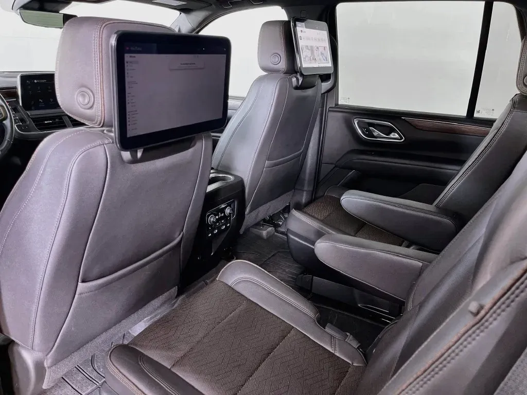 Chevrolet Tahoe photo 33