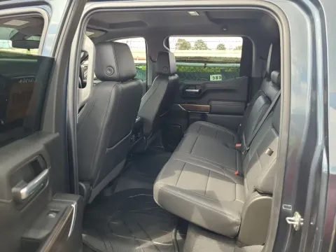 More photos of 2021 Chevrolet Silverado 1500 LT Trail Boss at Clement Supercenter, MO