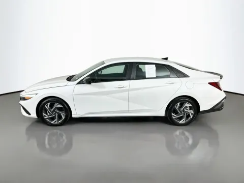 More photos of 2025 Hyundai Elantra SEL Sport at Clement Supercenter, MO