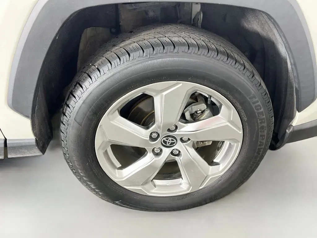 Toyota RAV4 photo 35