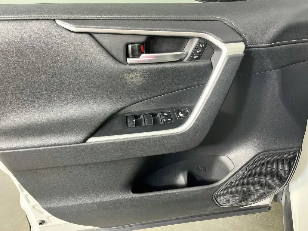 Toyota RAV4 photo 23