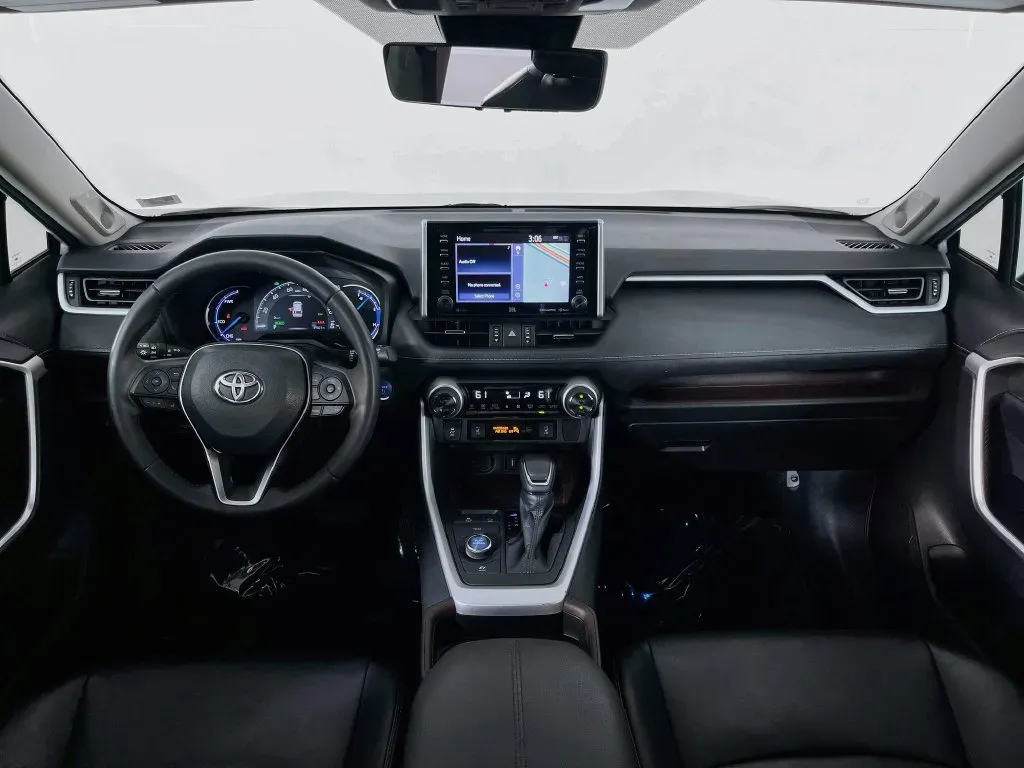 Toyota RAV4 photo 10