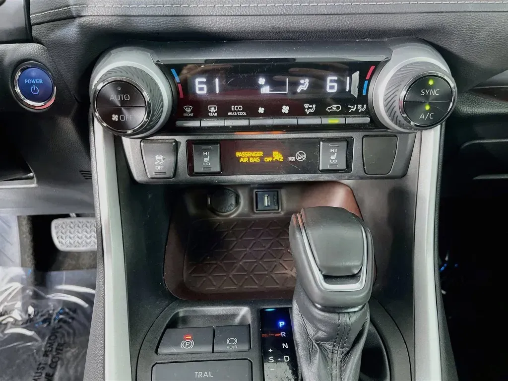 Toyota RAV4 photo 19