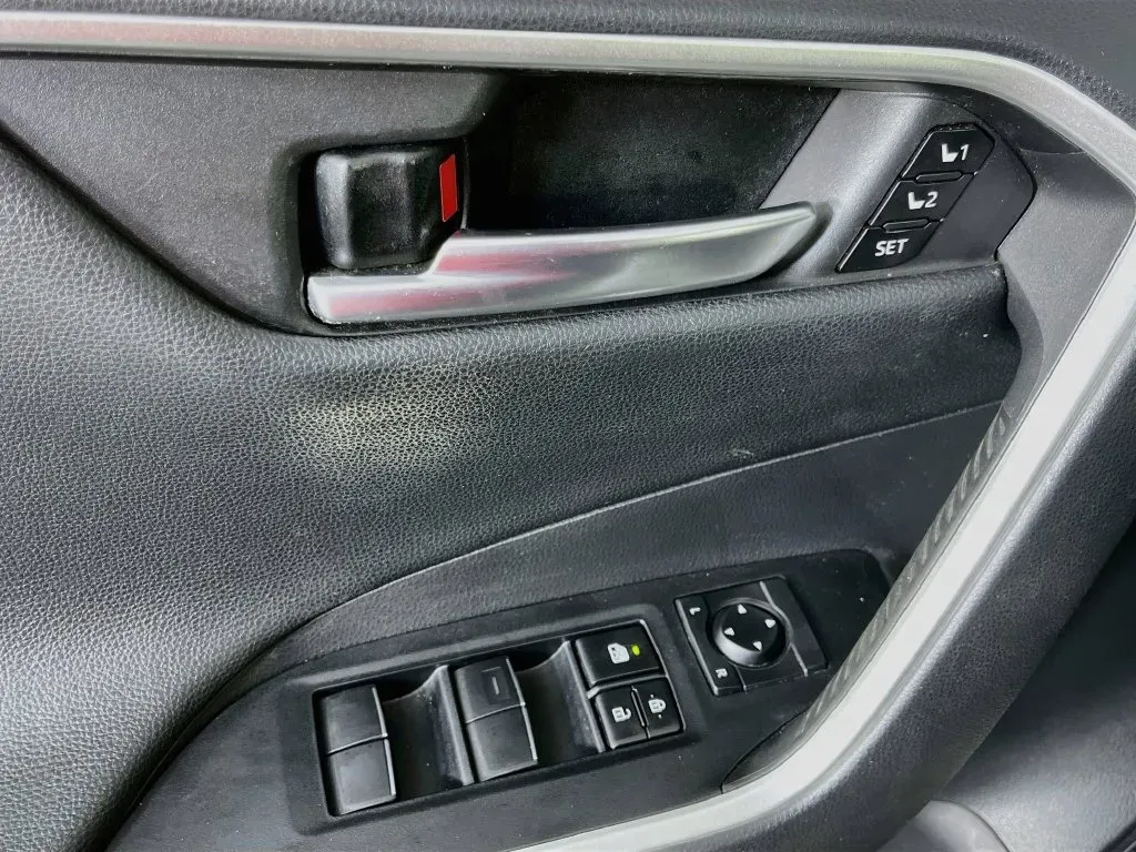 Toyota RAV4 photo 22