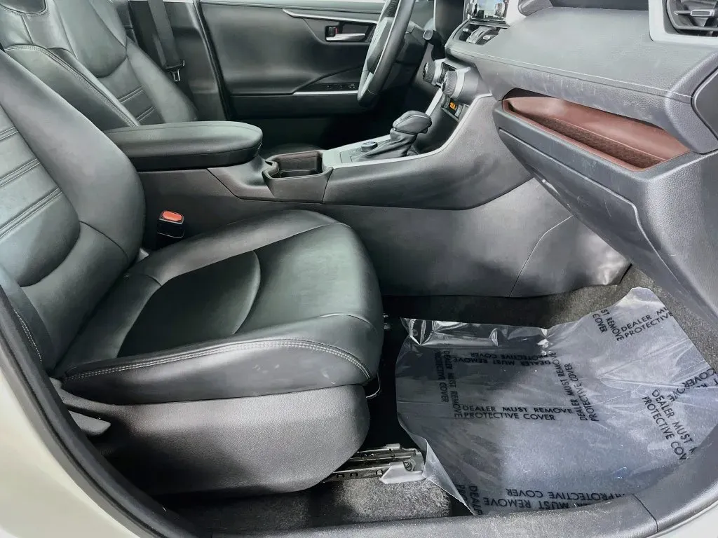 Toyota RAV4 photo 32