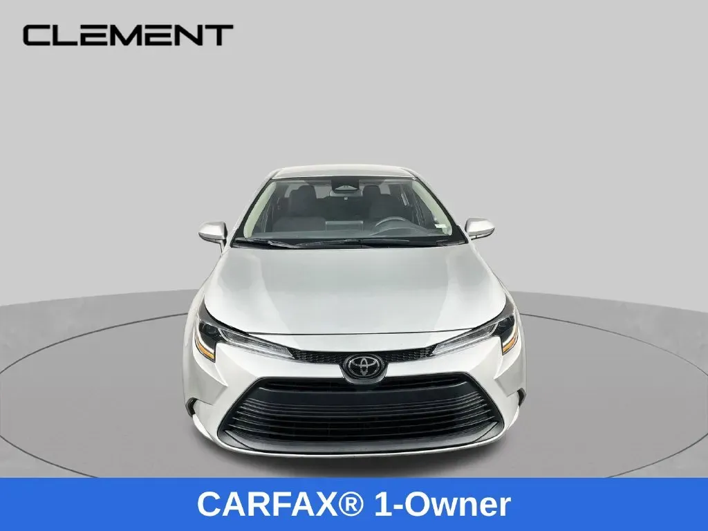 Toyota Corolla photo 2