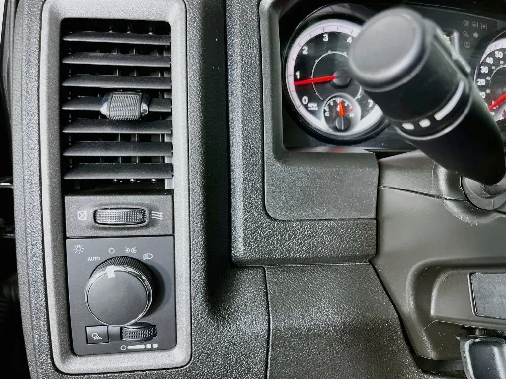 Ram 1500 photo 11