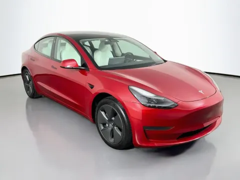 More photos of 2023 Tesla Model 3 at Clement Supercenter, MO