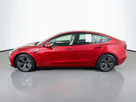 More photos of 2023 Tesla Model 3 at Clement Supercenter, MO