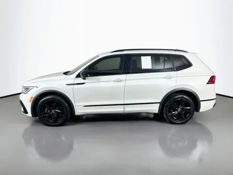 More photos of 2023 Volkswagen Tiguan 2.0T SE R-Line Black at Clement Supercenter, MO