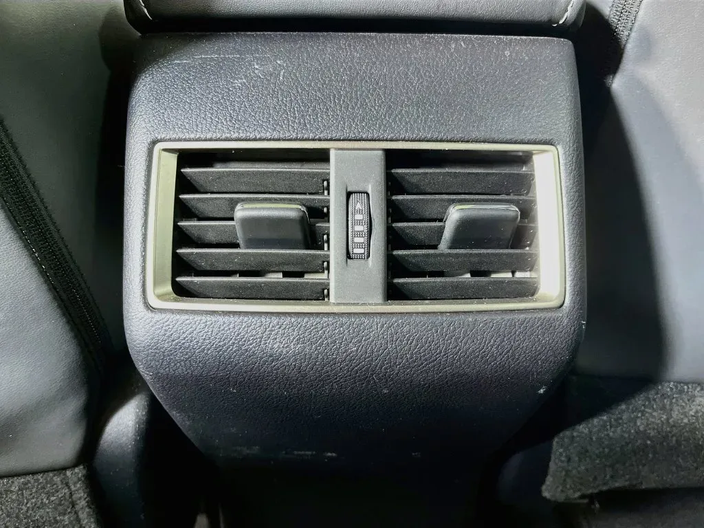 Lexus NX photo 34