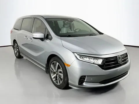 More photos of 2023 Honda Odyssey Touring at Clement Supercenter, MO