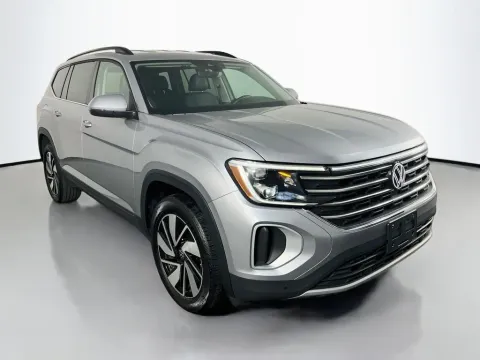Another view of 2025 Volkswagen Atlas 2.0T SE w/Technology for sale in St. Charles, MO at Clement Supercenter