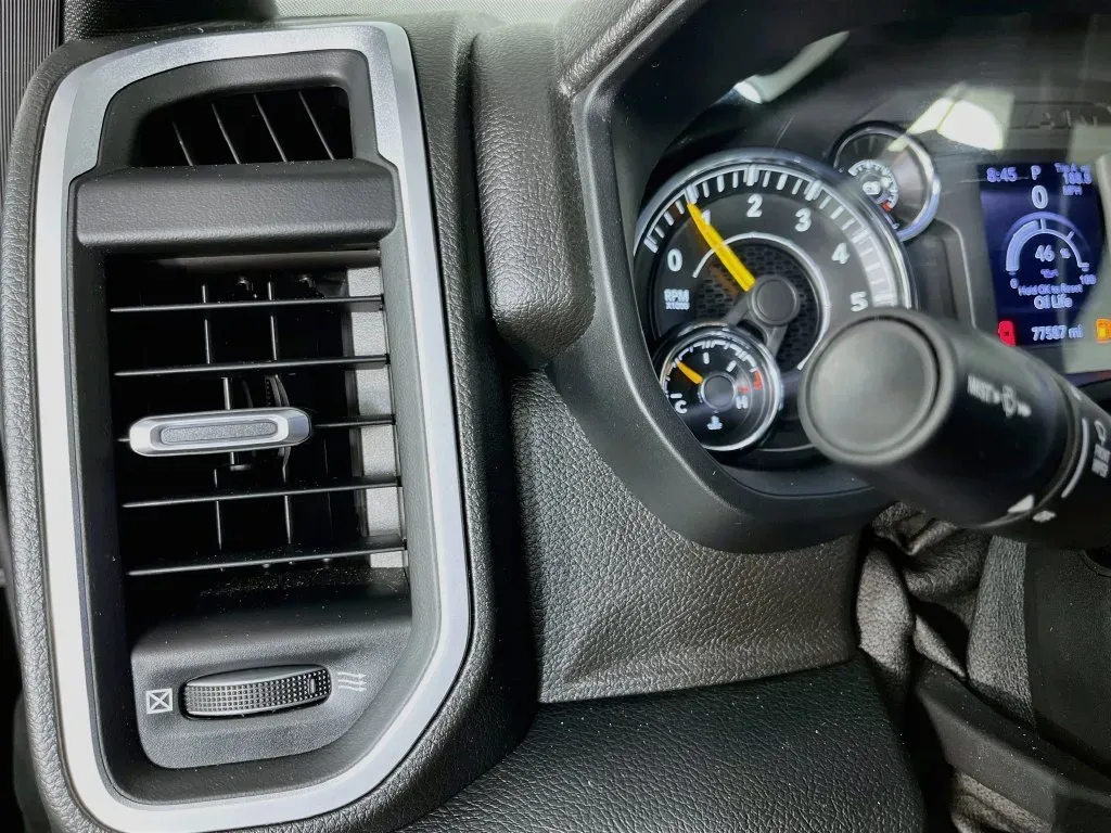 Ram 1500 photo 11