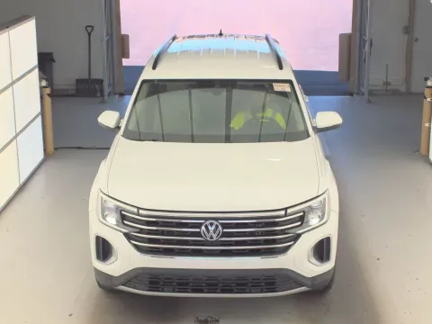 Photos of 2024 Volkswagen Atlas 2.0T SE w/Technology for sale in St. Charles, MO at Clement Supercenter