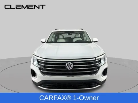Photos of 2024 Volkswagen Atlas 2.0T SE w/Technology for sale in St. Charles, MO at Clement Supercenter