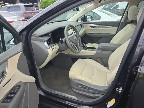 Another view of 2019 Cadillac XT5 Luxury for sale in St. Charles, MO at Clement Supercenter