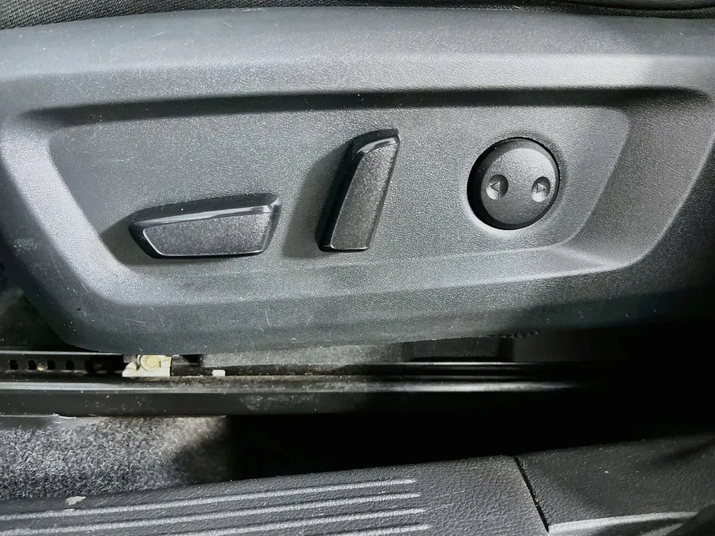 Nissan Rogue photo 27